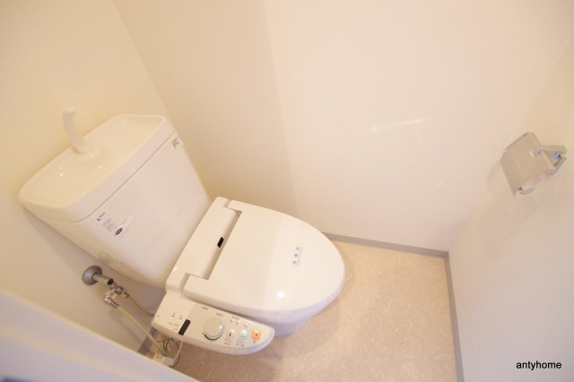 ロイヤルレジデンス北梅田　仲介手数料無料のトイレ