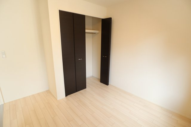 アンソレイエ橿原の洋室