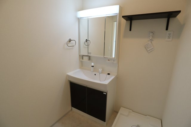 アンソレイエ橿原の洗面所