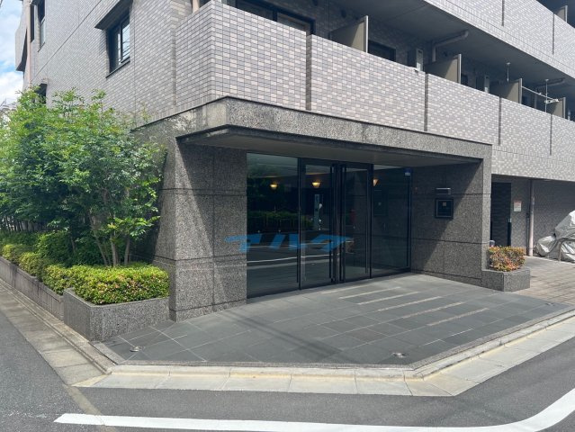 練馬区豊玉北３丁目の賃貸マンションのエントランス