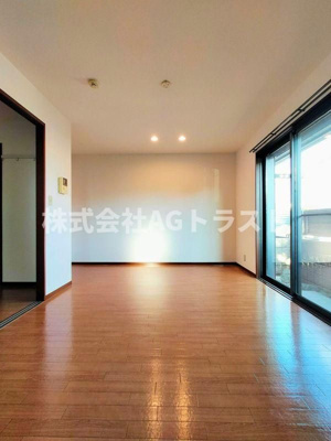 【内装】 | ベレオ彦六