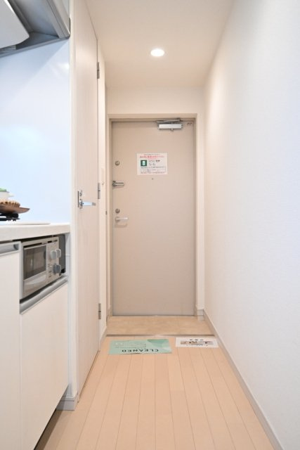 ラ・シード横浜藤が丘の玄関|※家具・小物等はイメージです※