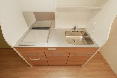【キッチン】 | アプリーレ西本町 | コンパクトなキッチンで掃除もラクラク