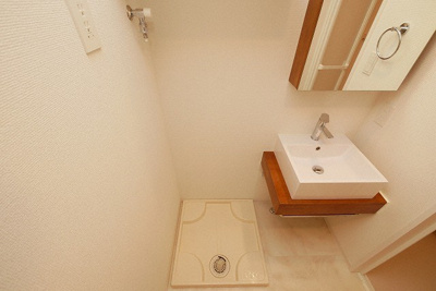 【設備】 | アプリーレ西本町 | 洗濯機置き場です