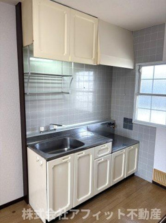 【キッチン】 | マリヤハイツ　A | 吊戸棚付き