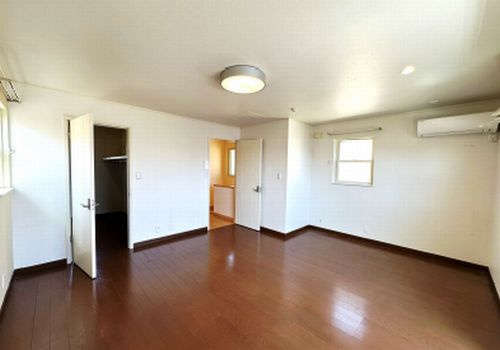 【居間・リビング】 | 【仲介手数料０円】藤沢市鵠沼藤が谷2丁目　中古一戸建て | 【仲介手数料０円】藤沢市鵠沼藤が谷2丁目　中古一戸建て