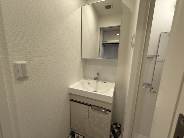 池田市新町の賃貸マンションの独立洗面台