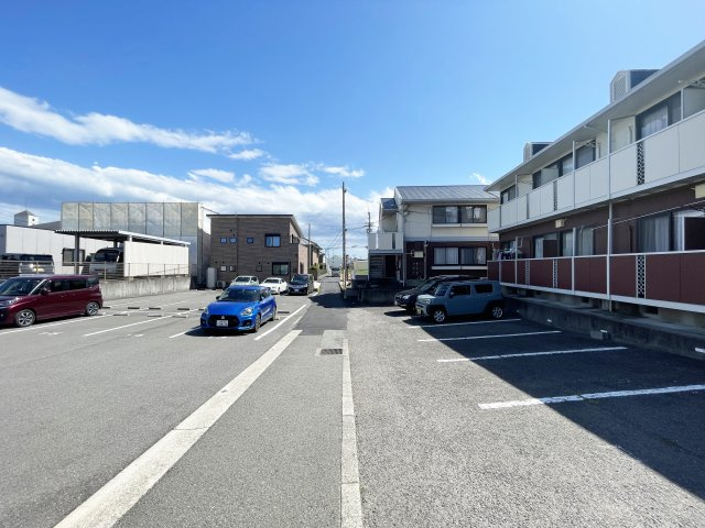 セジュール住吉　Ａ棟の駐車場