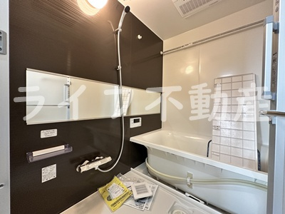 プレミアム長瀬の浴室|落ち着いた空間のお風呂です