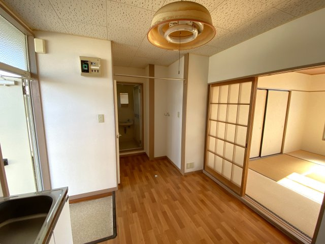 露崎コーポの居間・リビング