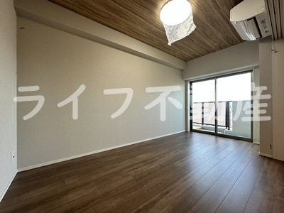 プレミアム長瀬の居間・リビング|ゆったりとした居間です