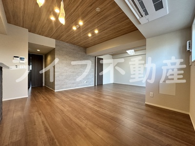 プレミアム長瀬の洋室|広々とした洋室です