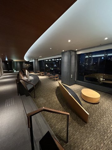 グランスイート麻布台ヒルトップタワーのロビー