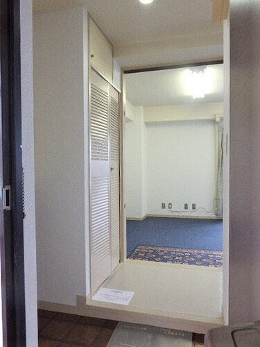 三田富洋ハイツの玄関|※2018年7月撮影