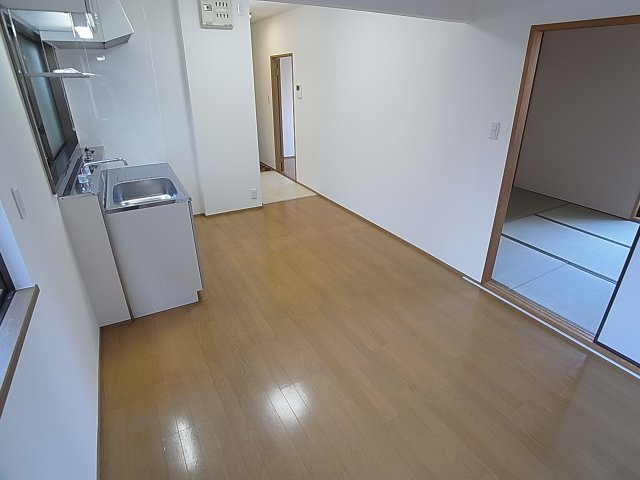 神戸市長田区二葉町８丁目のハイツの設備|綺麗にリフォームされています