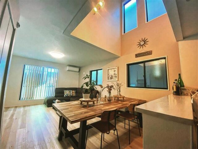 【居間・リビング】 | 川口市飯塚４丁目戸建