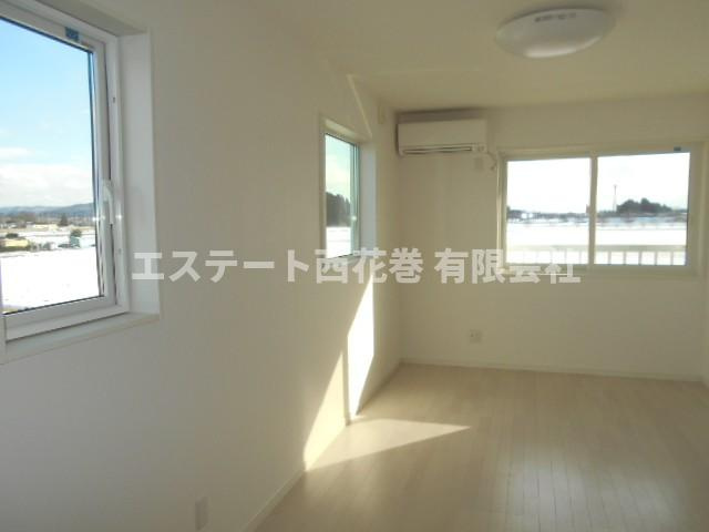 サンモールの居間・リビング