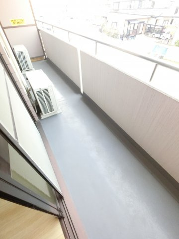 【バルコニー】