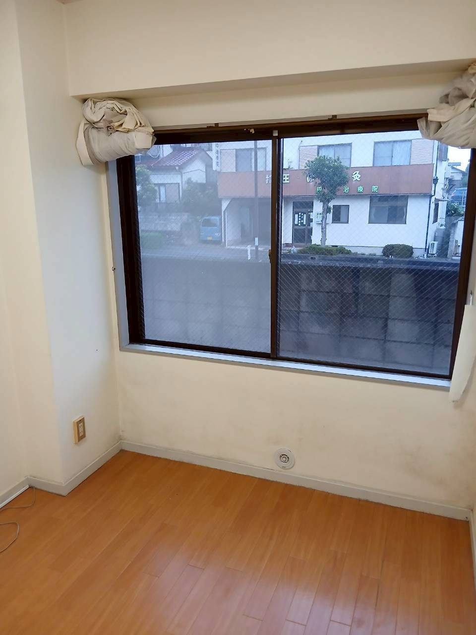 ハイライズマンションの内装|大きな窓がございます