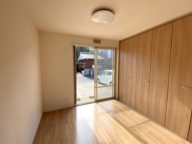 茂原市茂原のアパートの洋室