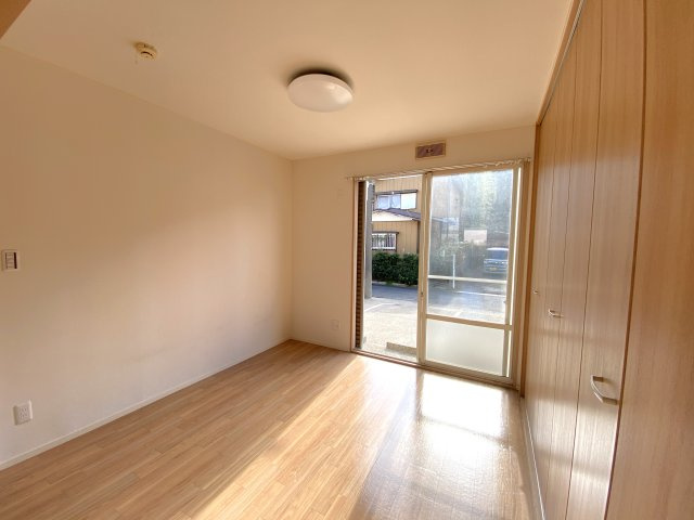 茂原市茂原のアパートの洋室