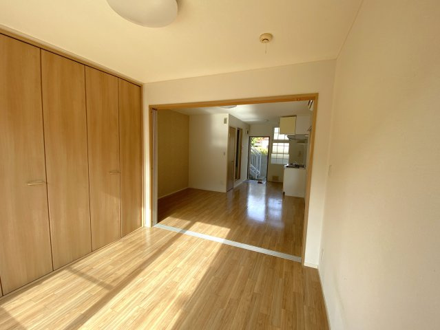 茂原市茂原のアパートの洋室