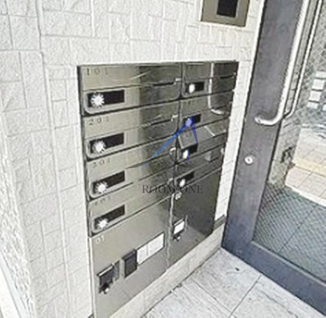 ｕｒｂａｎ　ｔｅｒｒａｃｅ池袋のその他共用部分|集合ポスト、宅配ボックスです。