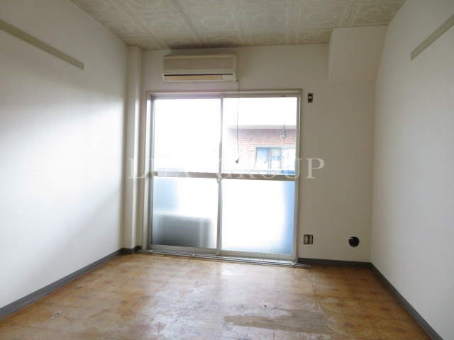 【居間・リビング】 | リバーサイドヴィラ