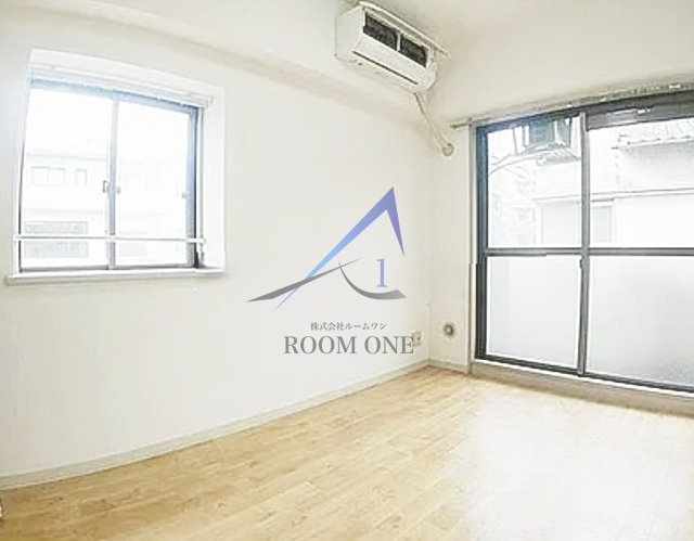 ジョイフル蒲田弐番館の居間・リビング|洋室のお部屋です。