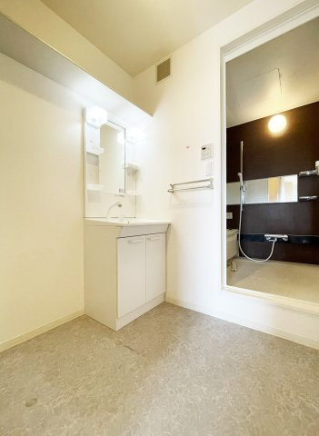 シャーメゾン中吉野の洗面所