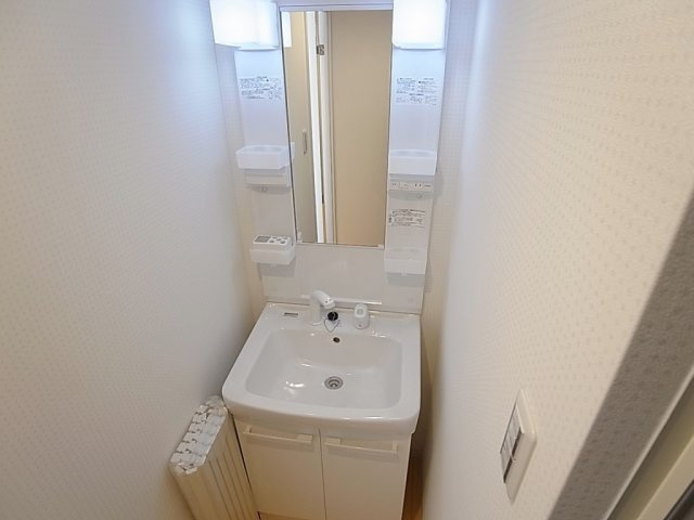 プラネットハイツKOBEの洗面所|シャンプードレッサーの独立洗面