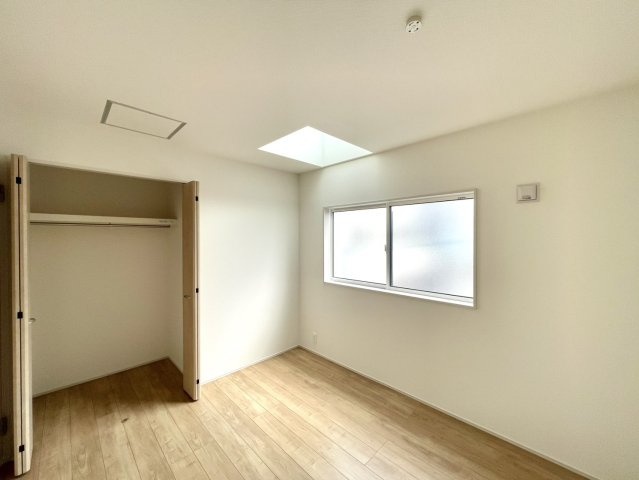 安城市安城町名広69番1『仲介手数料無料』新築戸建ての洋室