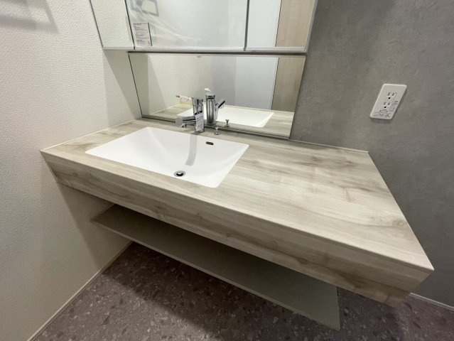 安城市安城町名広69番1『仲介手数料無料』新築戸建ての独立洗面台