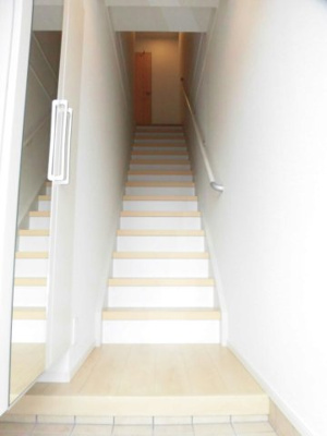 【玄関】 | グレースコートⅤ | シンプルで使いやすい玄関です