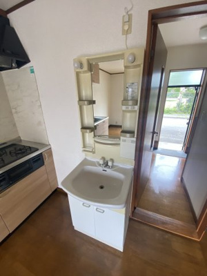 【独立洗面台】 | パークプラザＢ | 独立洗面化粧台が付いています