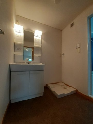 【洗面所】 | ヴァンヴェール | 広い洗面スペース