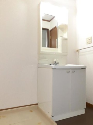 【洗面所】 | セトルフィーレＢ | 広い洗面スペース