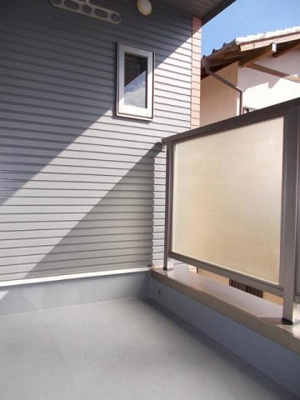 【バルコニー】 | シャトレラムール | お洗濯にも便利なバルコニー付き