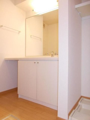 【洗面所】 | シャトレラムール | 使いやすい洗面所です