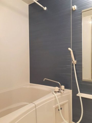 【浴室】 | 綿屋Ⅴ　Ａ | コンパクトで使いやすいお風呂です