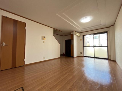 【居間・リビング】 | サンモールパレス | リビング