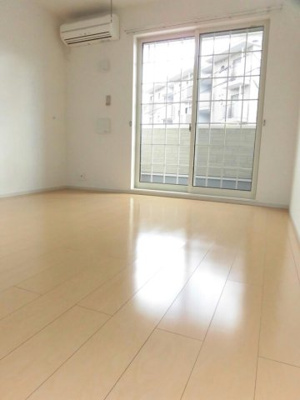 【居間・リビング】 | ヴァーサアラヤ | ゆったりとしたリビングです