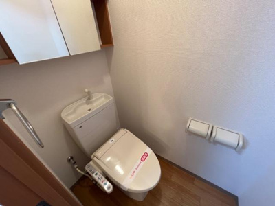 【トイレ】 | グラン：チェスタ | シャワー付トイレ