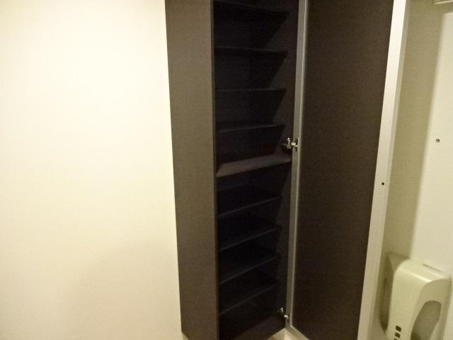 Ｇｒａｎｄ　Ｃｏｕｒｔ日本橋浜町の収納|下駄箱