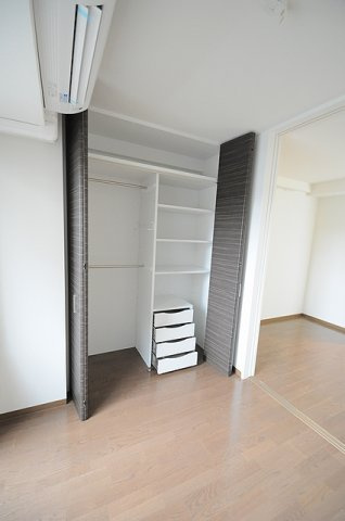 大阪市都島区東野田町１丁目の賃貸マンションの収納