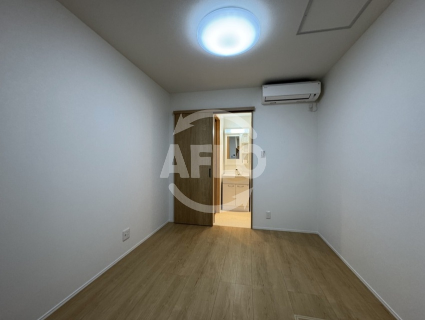 港区夕凪1丁目テラスハウス　田中小学校区の居間・リビング|港区夕凪1丁目テラスハウス　洋室