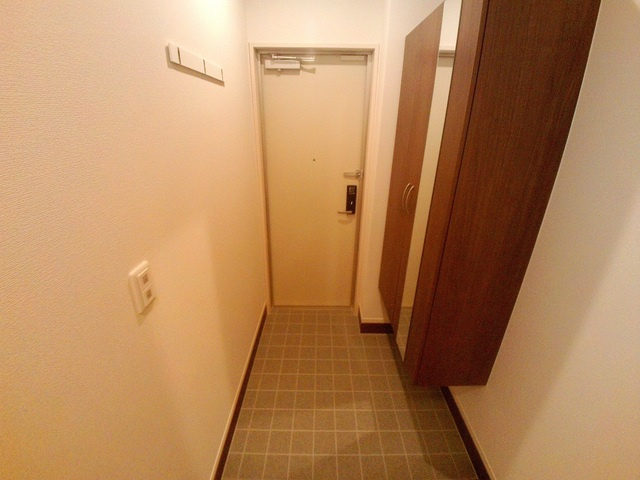 ブルーノ篠原中の玄関