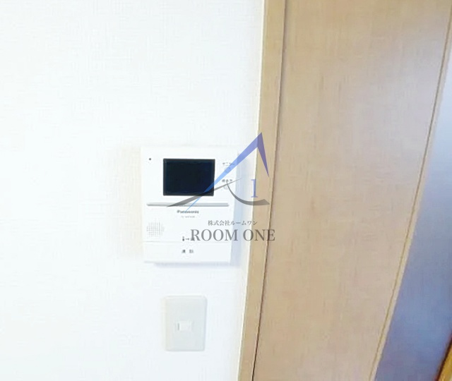 セレ四ツ木のセキュリティ|モニター付きインターホンです。