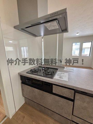 【キッチン】 | 神戸市西区春日台2丁目　新築戸建　仲介手数料無料！ | きれいなキッチンです