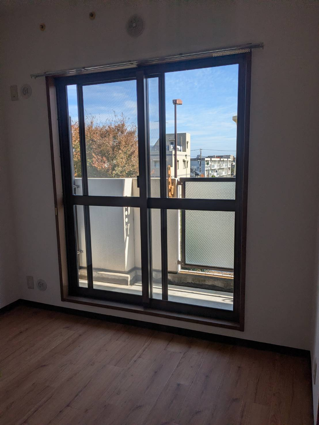 三鷹市野崎２丁目の賃貸マンションの内装